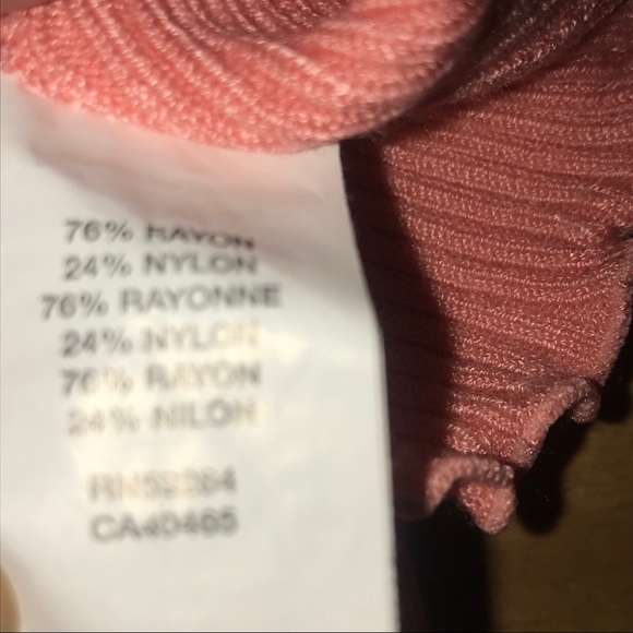 Children’s Place Peach Girls Med Ribbed Turtleneck - Picture 6 of 7